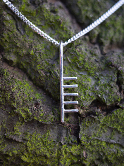 Wee ogham initial N -oghamtreasure.com